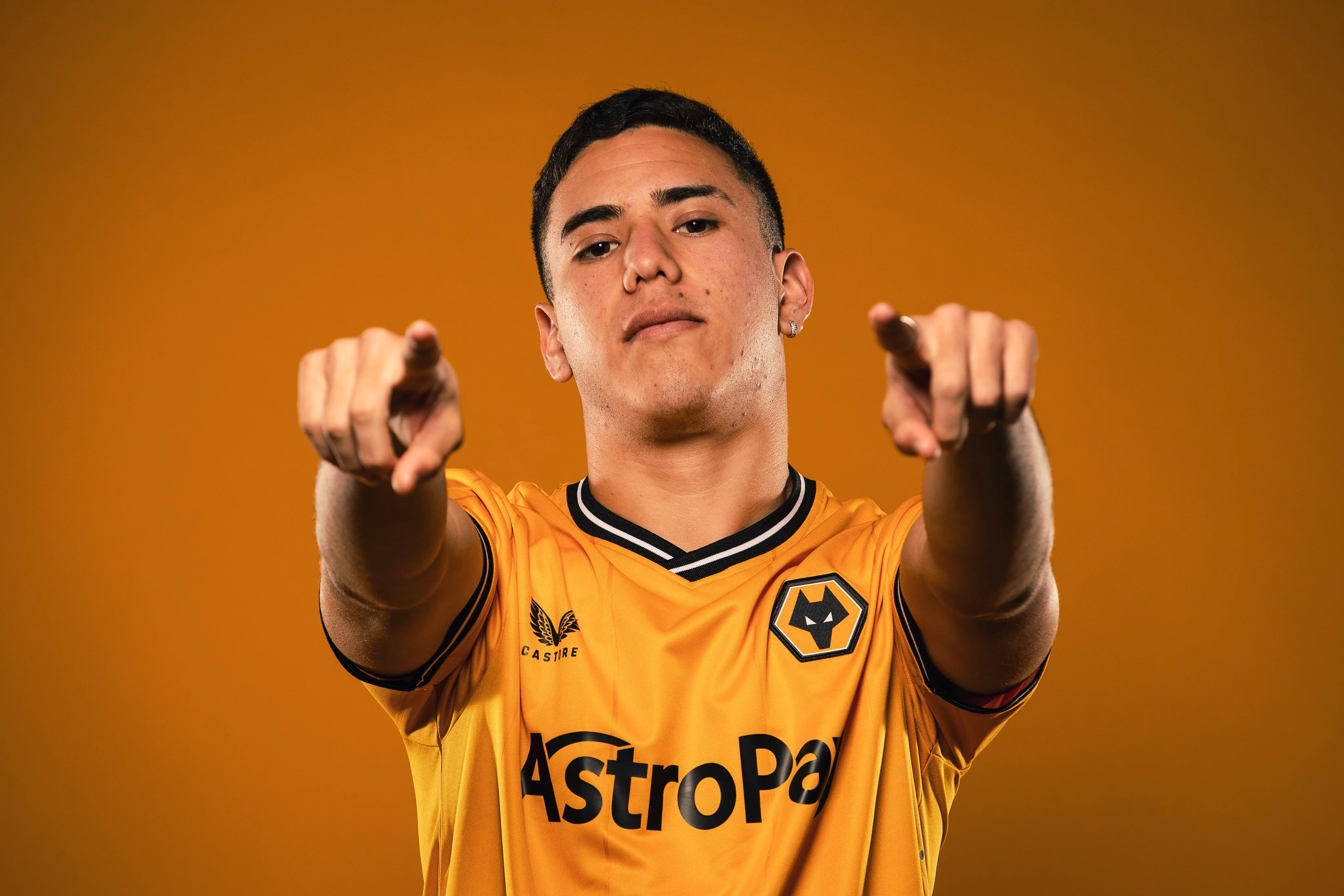 OFFICIAL: Wolves secure teenage striker on five-year deal